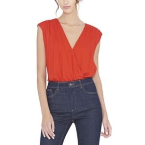 Alice+Olivia Dania Crossover Blouson Top In Poppy